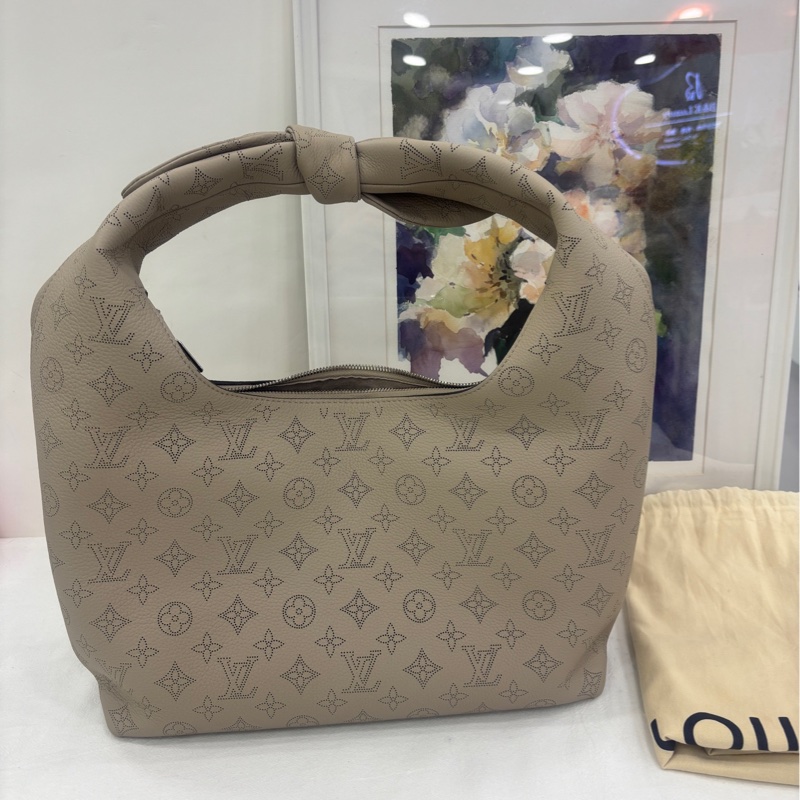 LV 路易威登/Louis Vuitton why knot單肩斜背包 晶片款 內購閒置 尺寸28 x 34 x 12-1