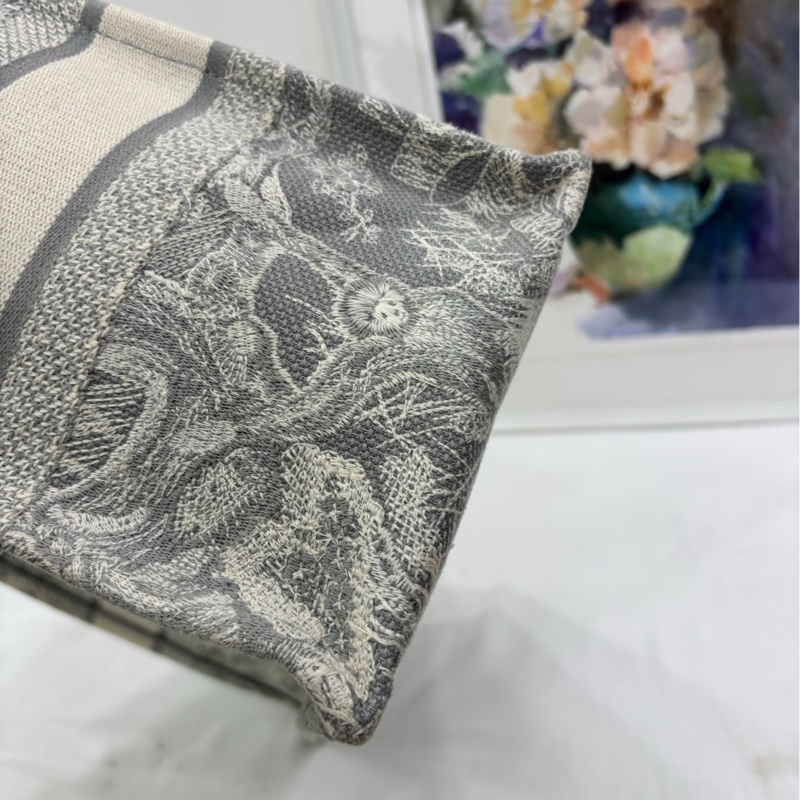 Dior/迪奧 中號 灰色動物園托特 22年編碼 白富美必備款 實用百搭 有溢膠 尺寸36*27.5*16.5cm-7
