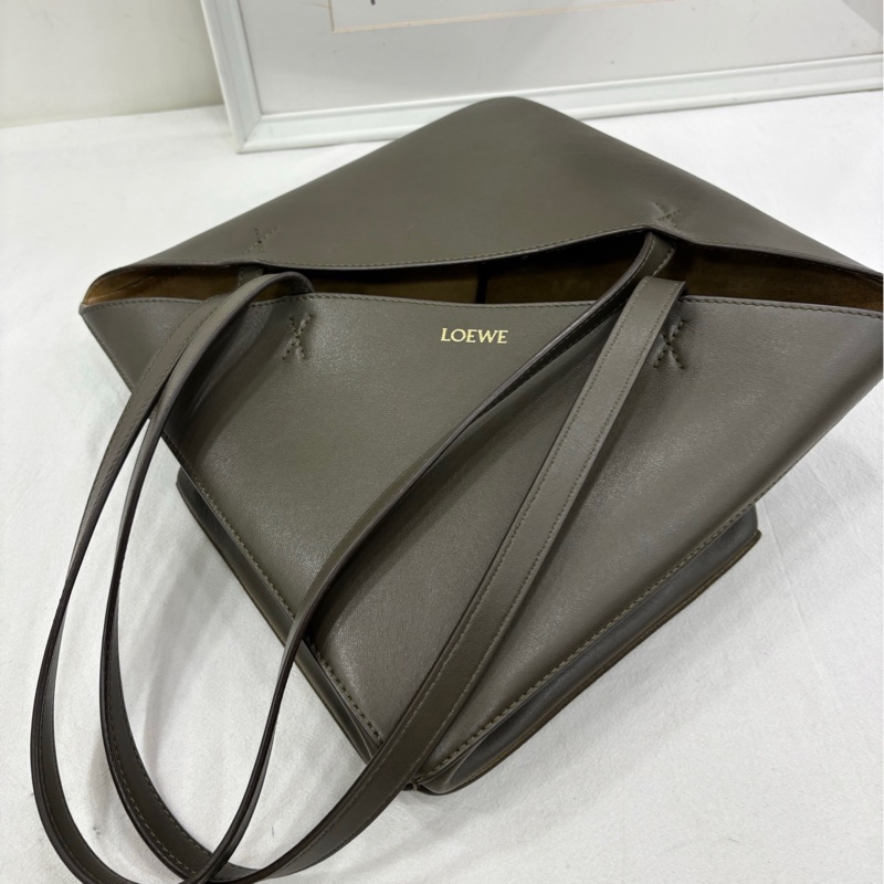 Loewe羅意威，Puzzle Fold橄欖綠中托特折疊包 25年-8