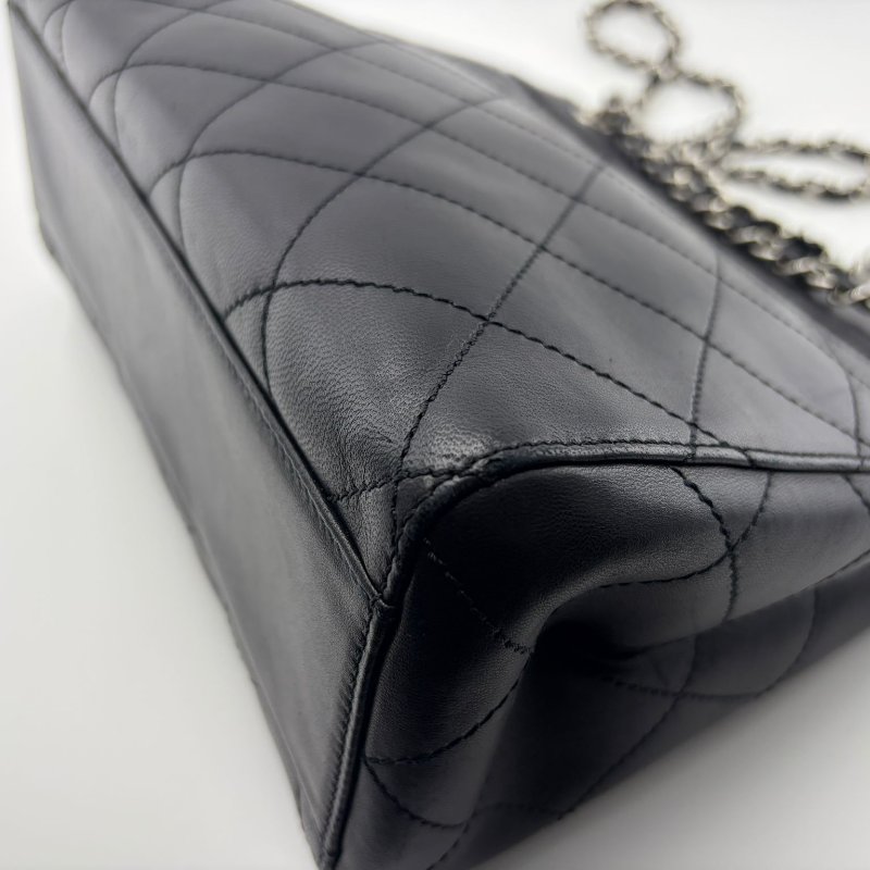 Chanel（香奈兒）菱格紋托特鍊條包-9