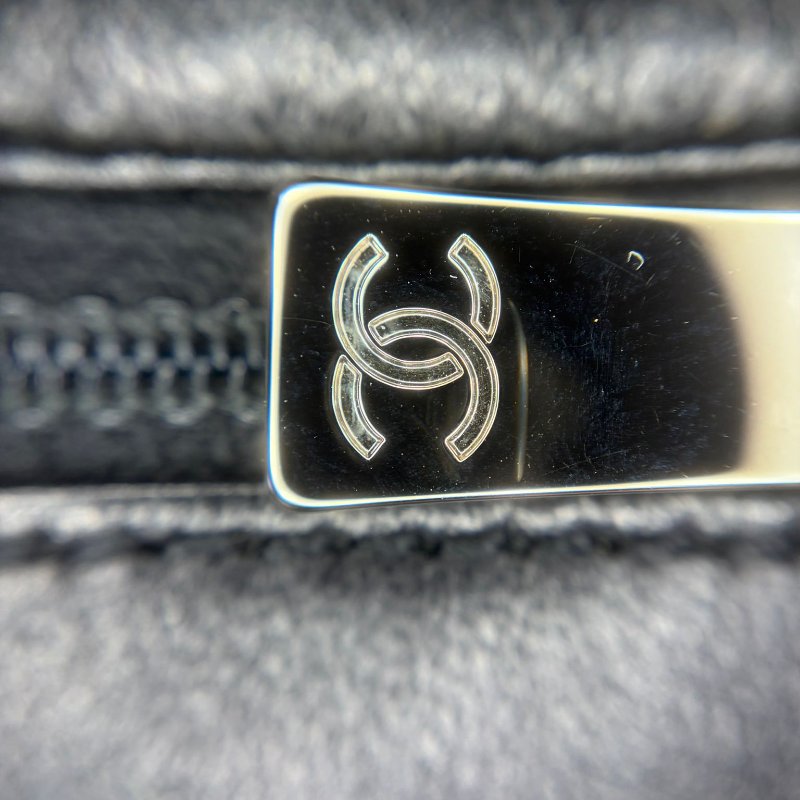 Chanel（香奈兒）菱格紋托特鍊條包-31