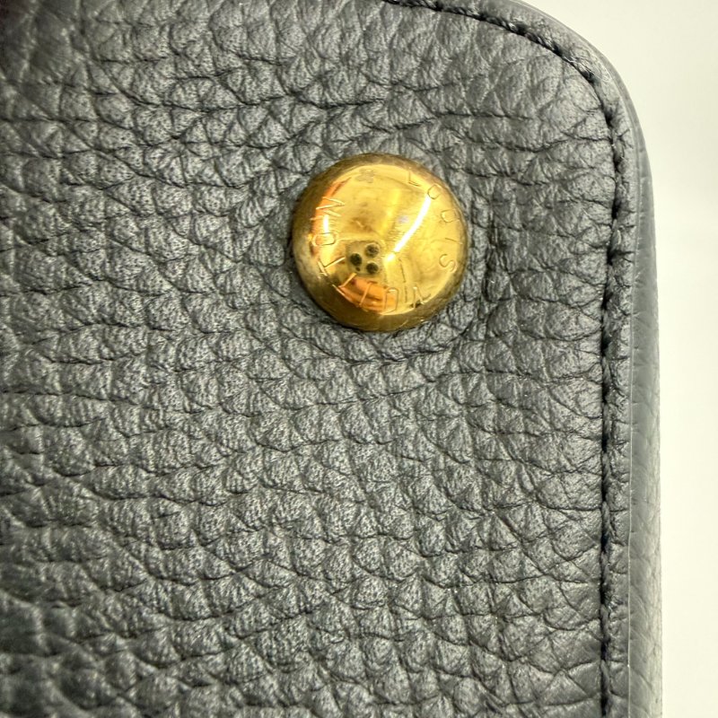 Louis Vuitton - 黑色牛皮花卉造型Capucines 手提肩背包╻MM-10
