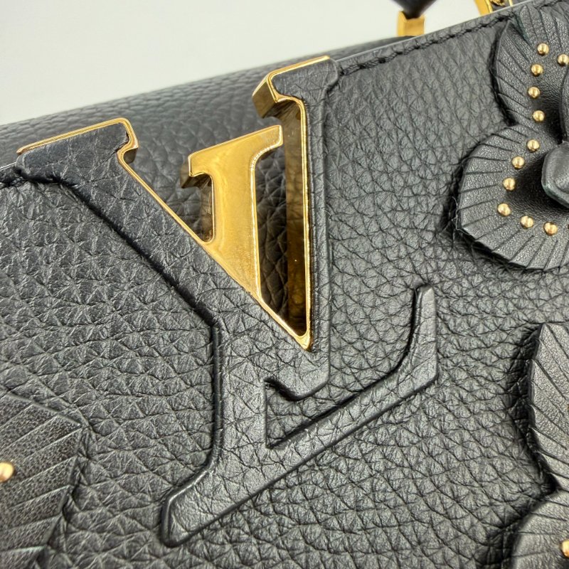 Louis Vuitton - 黑色牛皮花卉造型Capucines 手提肩背包╻MM-18