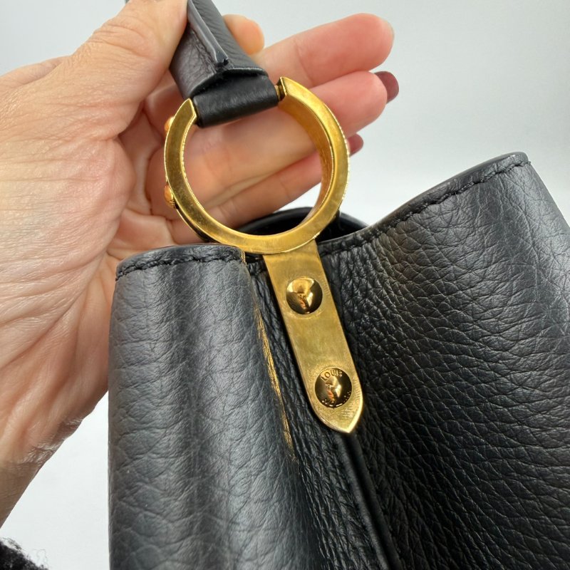 Louis Vuitton - 黑色牛皮花卉造型Capucines 手提肩背包╻MM-19