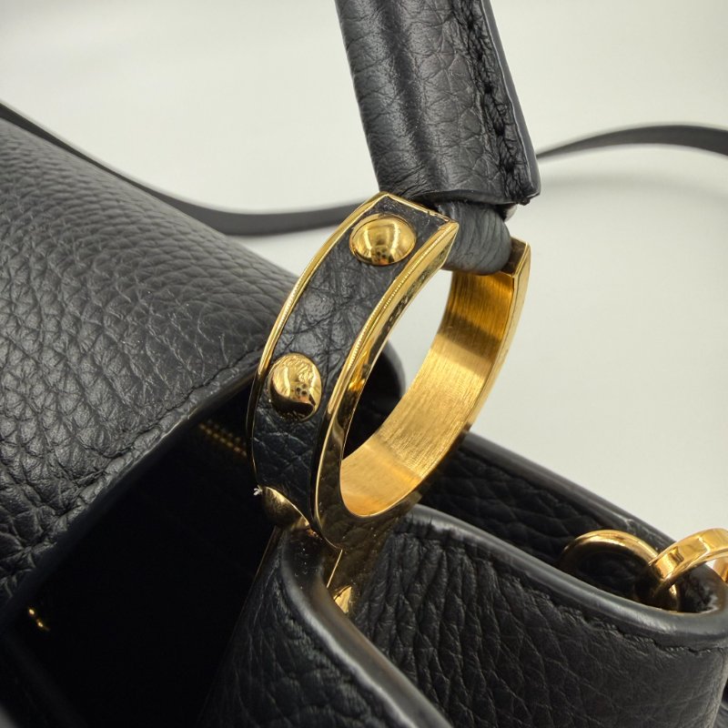 Louis Vuitton - 黑色牛皮花卉造型Capucines 手提肩背包╻MM-20