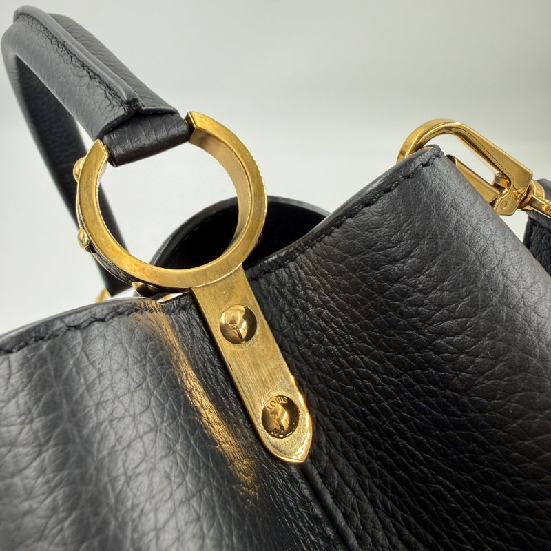 Louis Vuitton - 黑色牛皮花卉造型Capucines 手提肩背包╻MM-21