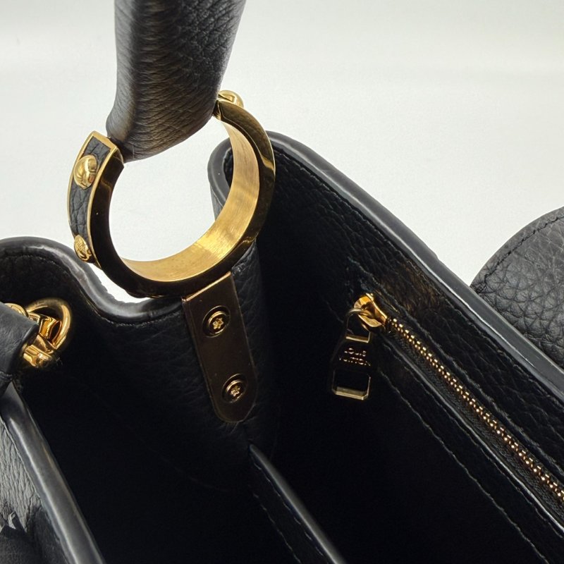 Louis Vuitton - 黑色牛皮花卉造型Capucines 手提肩背包╻MM-28