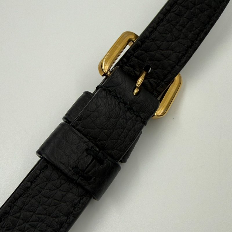 Louis Vuitton - 黑色牛皮花卉造型Capucines 手提肩背包╻MM-31