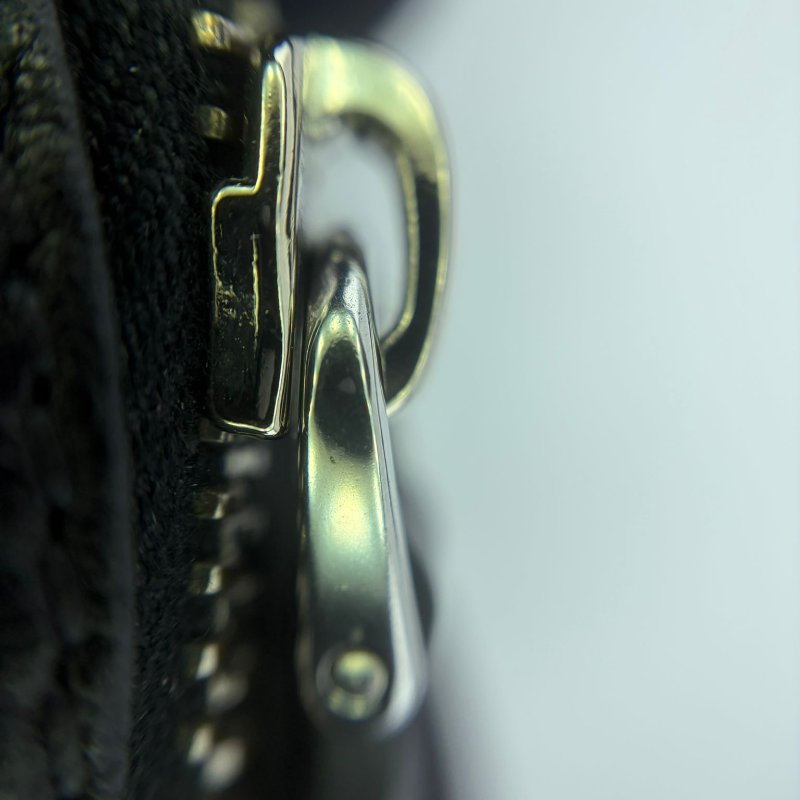 Prada（普拉達）經典荔枝紋牛皮月牙包-33