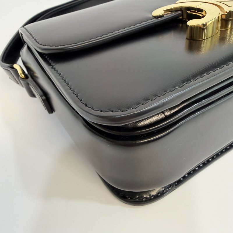 CELINE - 黑色金釦牛皮凱旋門TEEN TRIOMPHE斜背包╻小號-13