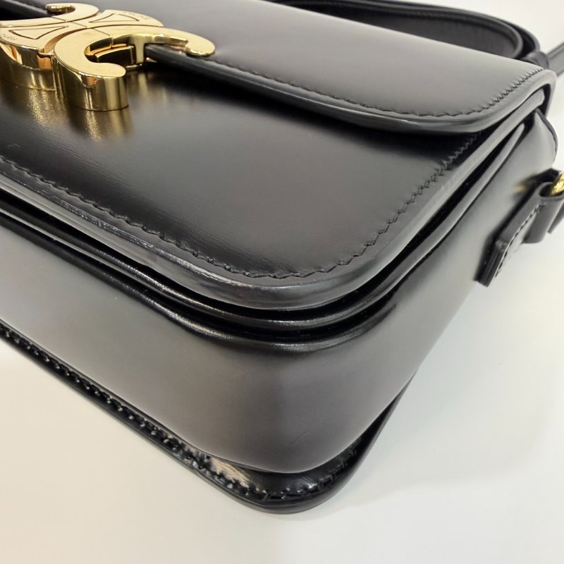 CELINE - 黑色金釦牛皮凱旋門TEEN TRIOMPHE斜背包╻小號-14