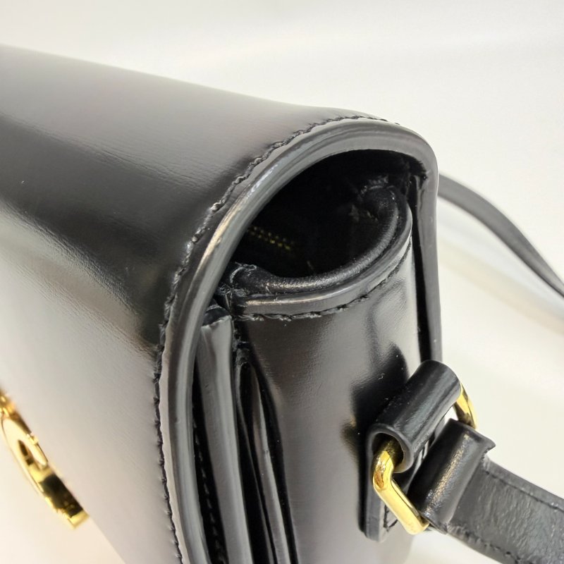 CELINE - 黑色金釦牛皮凱旋門TEEN TRIOMPHE斜背包╻小號-19