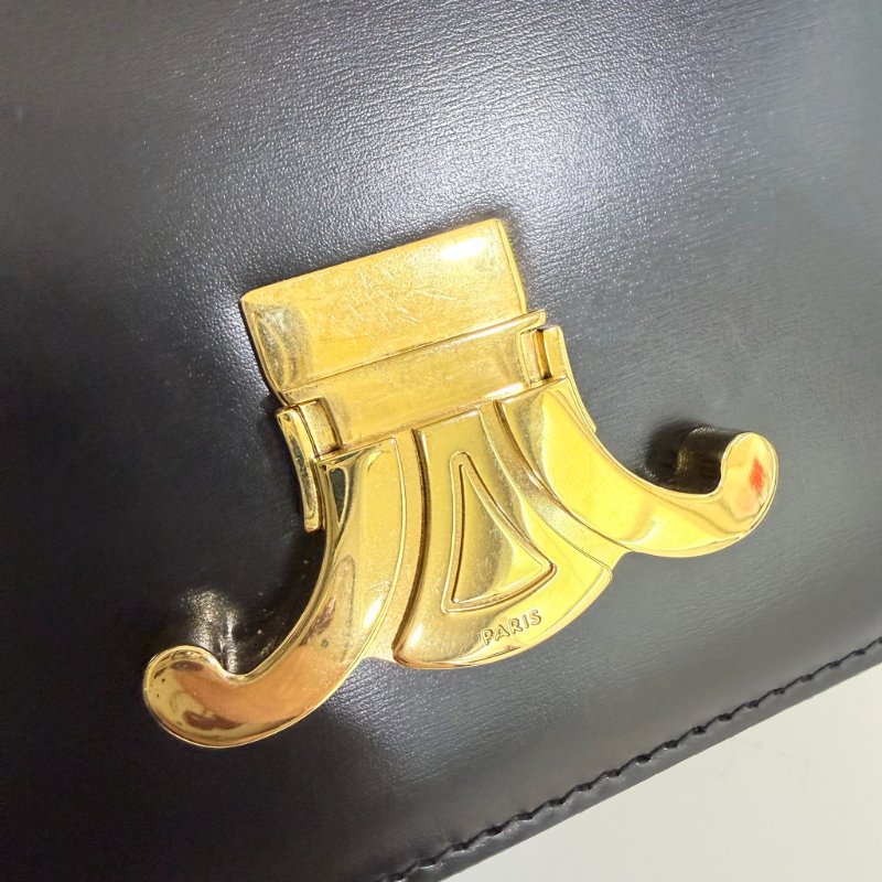 CELINE - 黑色金釦牛皮凱旋門TEEN TRIOMPHE斜背包╻小號-25