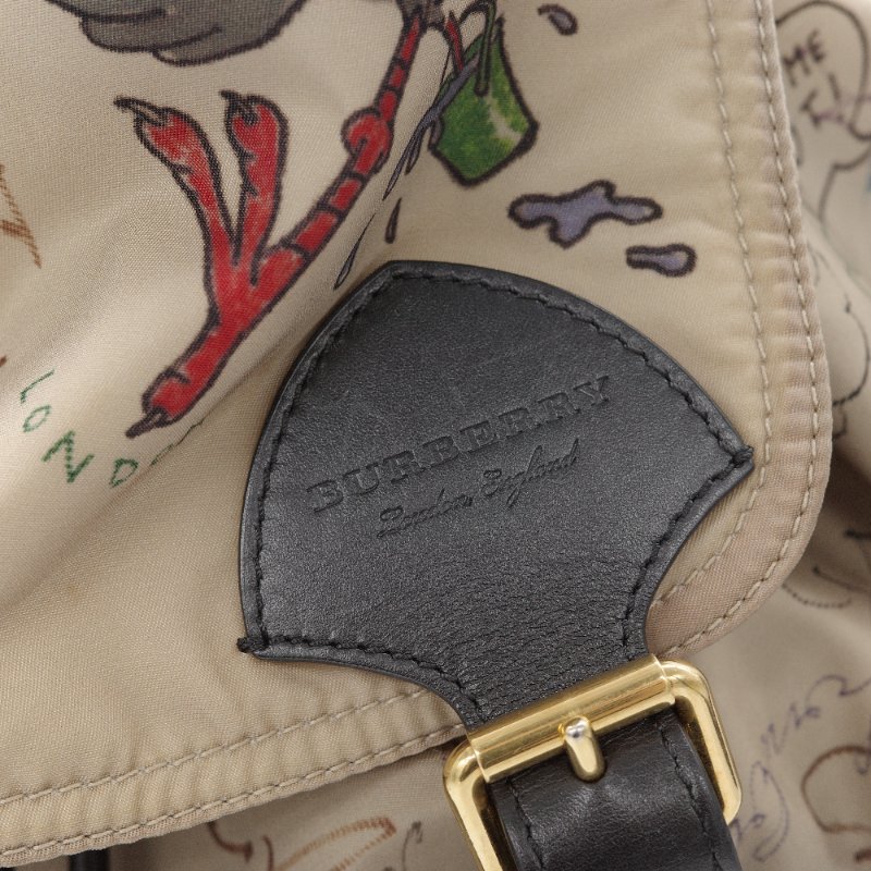Burberry 巴寶莉 Rucksack 米色 塗鴉印花尼龍 黑色皮革飾邊 中號後背包-23