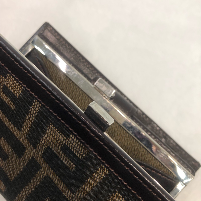 FENDI 老花中短夾 XB453-10