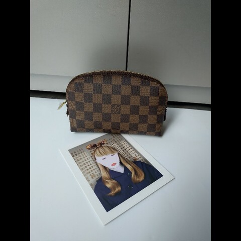 LV 咖啡色格子小化妝包