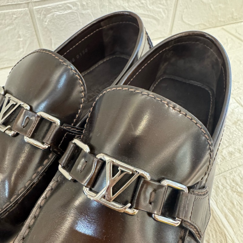 LV咖色銀logo豆豆鞋 超好穿❤️-8