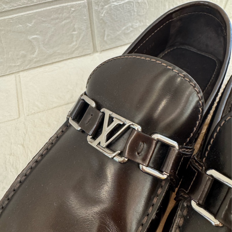 LV咖色銀logo豆豆鞋 超好穿❤️-9