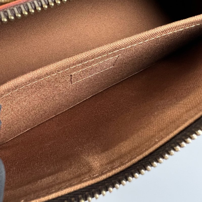 LV M40009 老花雙金球三角手提包-5