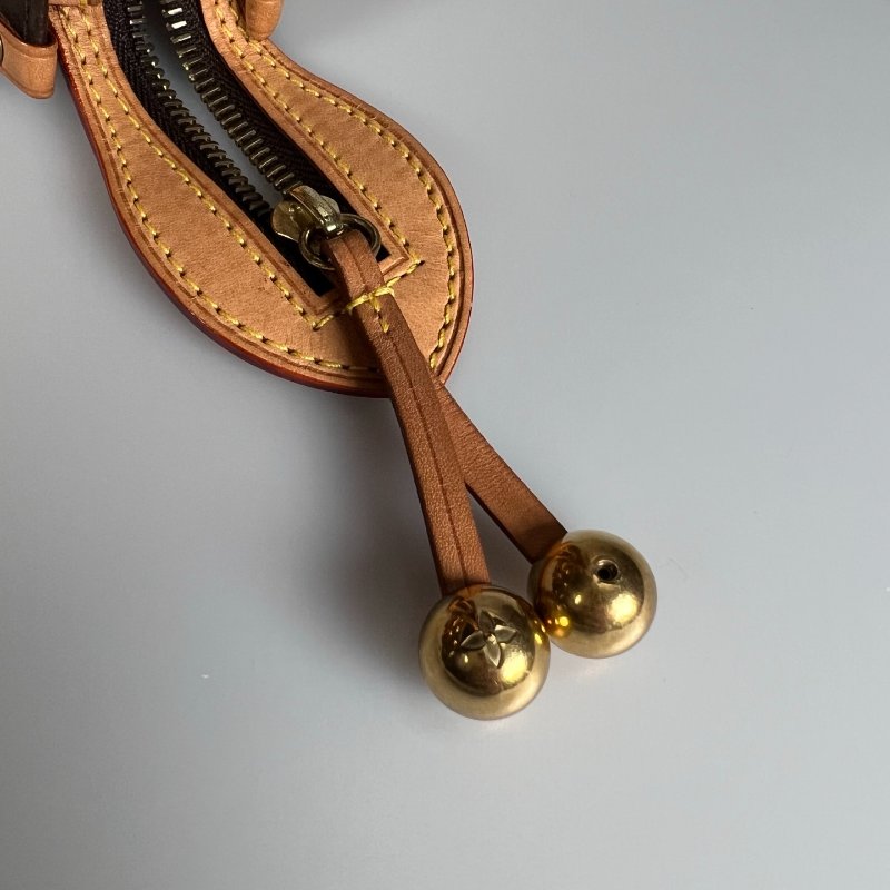 LV M40009 老花雙金球三角手提包-8