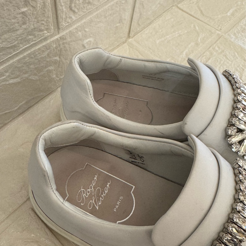 RV白色方鑽小白鞋 37號✨ 便宜割愛賣-22