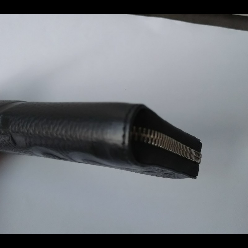 Gucci 大G壓紋黑皮拉鍊長夾-7