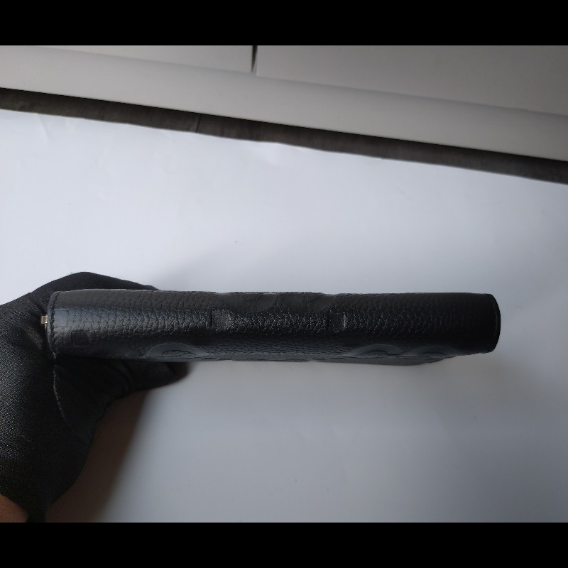 Gucci 大G壓紋黑皮拉鍊長夾-10