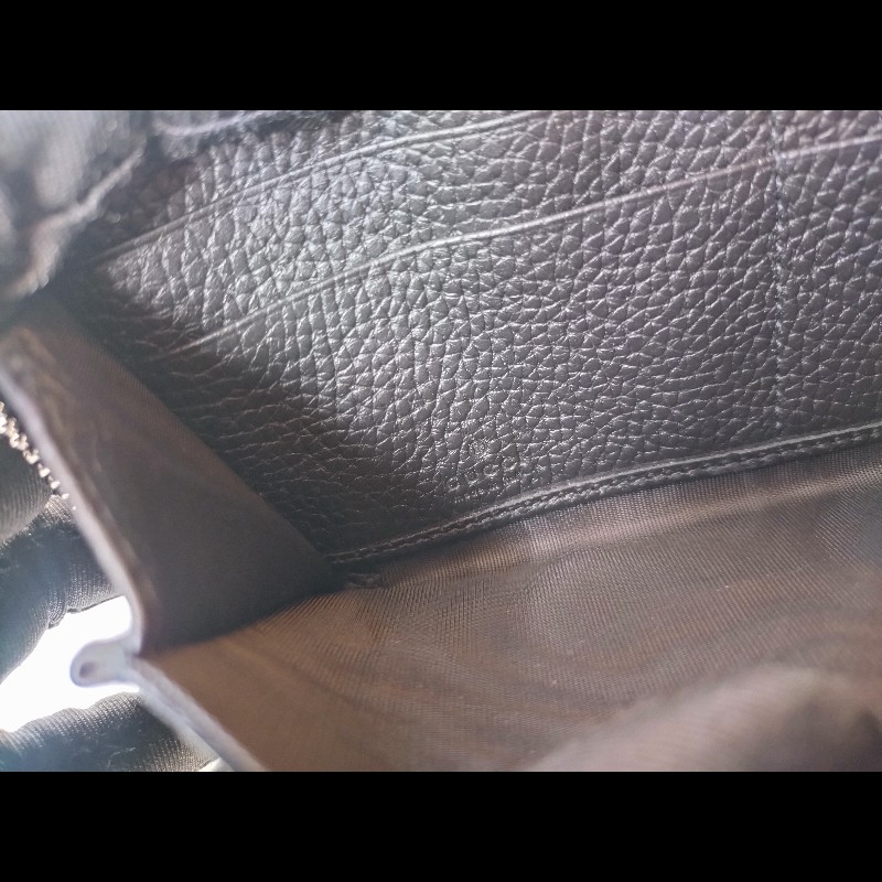 Gucci 大G壓紋黑皮拉鍊長夾-14