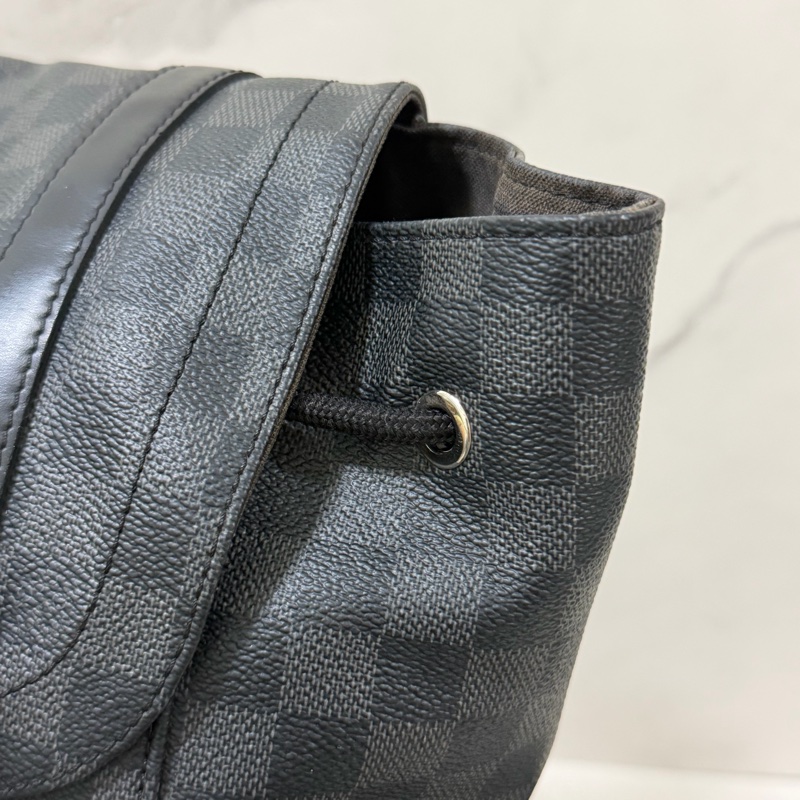 LV棋盤格後背包-9