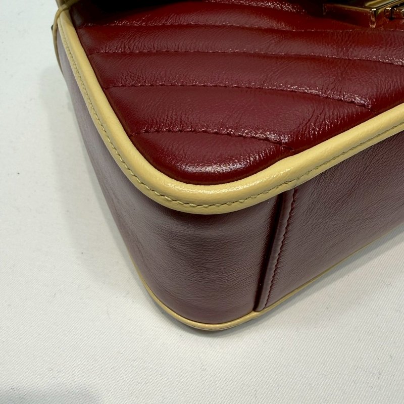 GUCCI  GG Marmont系列迷你手提包-8