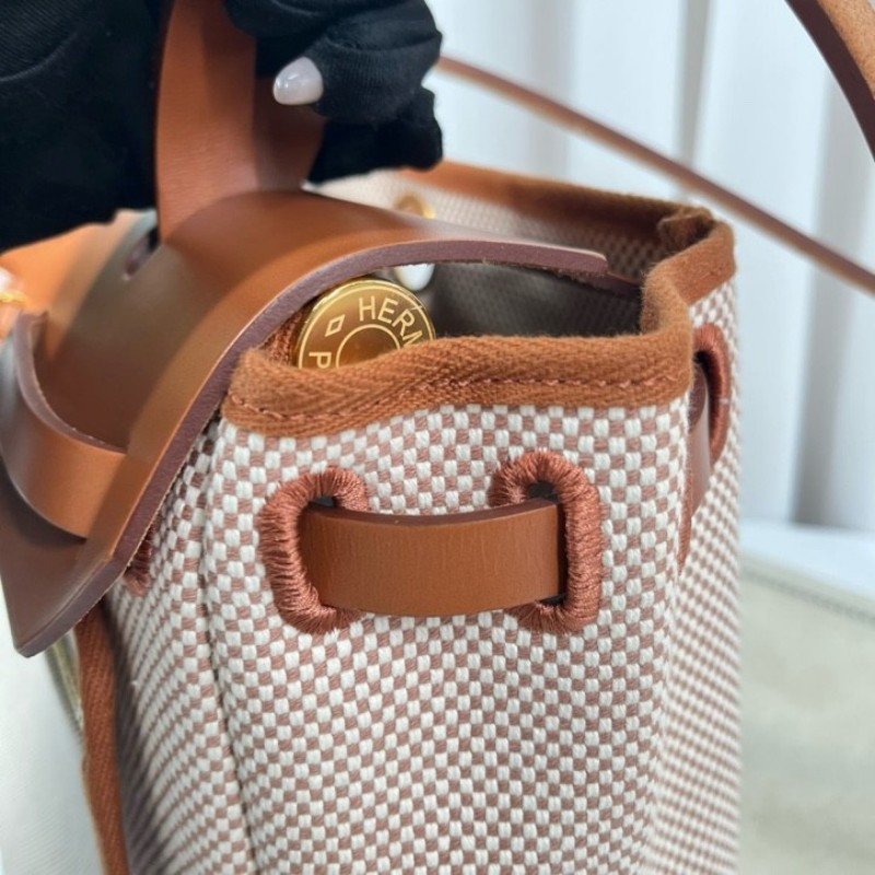 HERMES愛馬仕 B刻 23年票 herbag31 米色拼棕色 焦糖色手柄 金扣內縫 通勤包王 實用百搭-12
