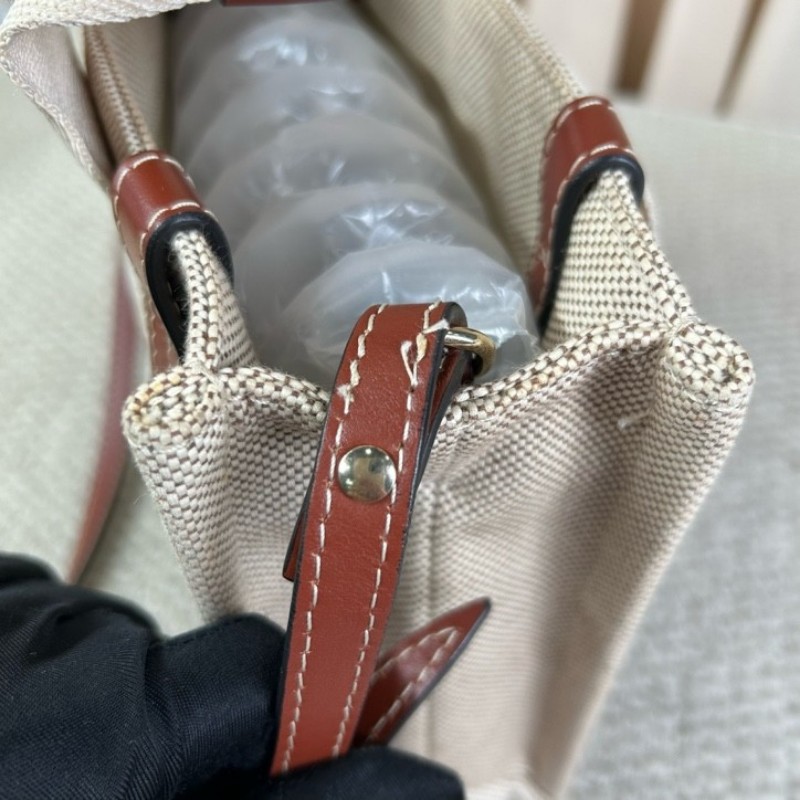 Chloe蔻依 Woody托特包 米白帆布拼棕色皮 經典logo織帶 有肩帶 可單肩可斜挎可手提 容量合適 日常通勤、逛街都很實用 百搭不挑衣服-20