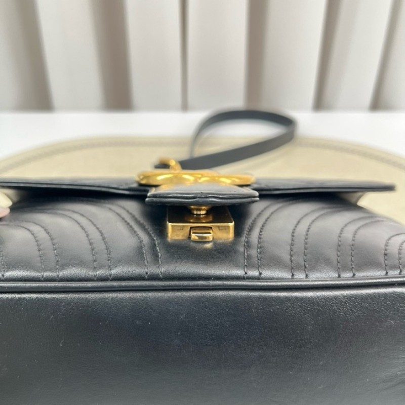 zzz GUCCI古馳 馬蒙22單肩斜挎包 古金色的經典雙G標誌 整體飽滿又精緻 出門輕便又百搭-17