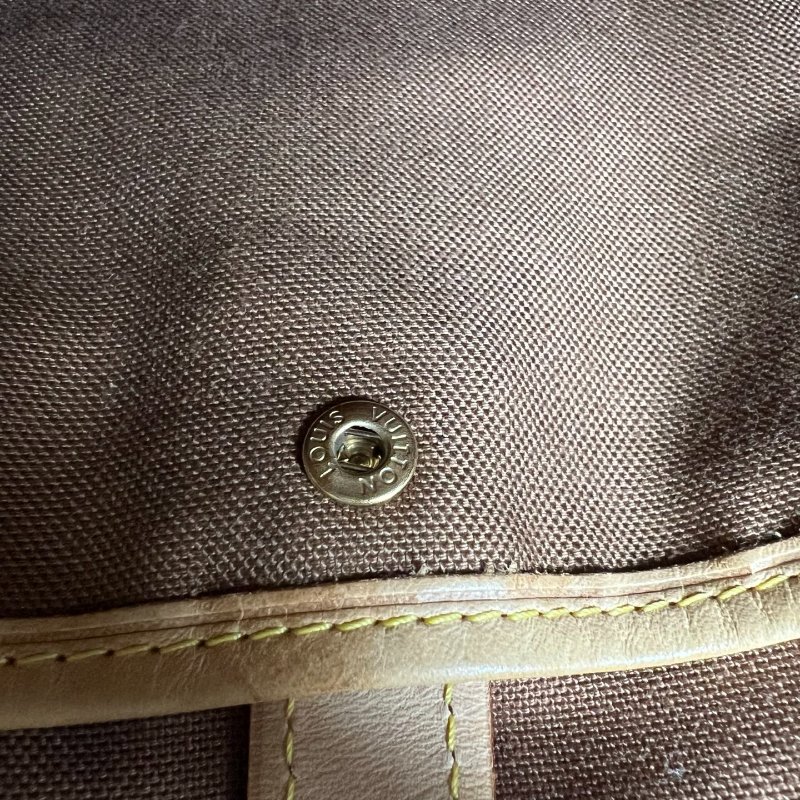 LV M51172  薇薇安包PM-9