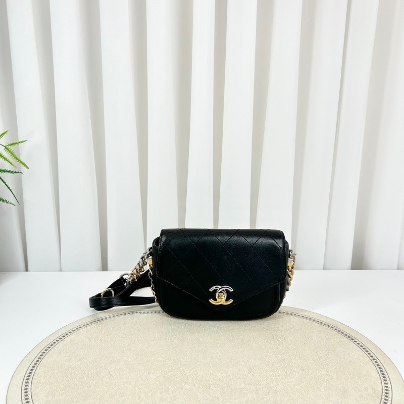 香奈兒/Chanel   27開 黑色菱格牛皮郵差包 鴛鴦扣五金鏈條 可手拎可斜挎-5