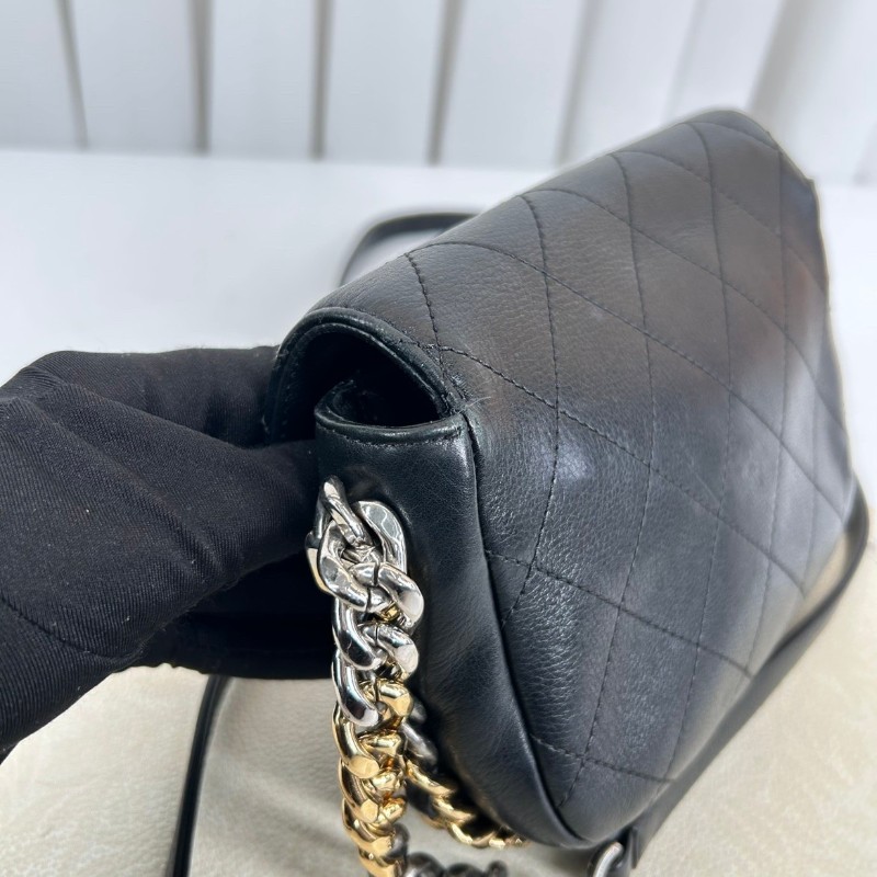 香奈兒/Chanel   27開 黑色菱格牛皮郵差包 鴛鴦扣五金鏈條 可手拎可斜挎-8