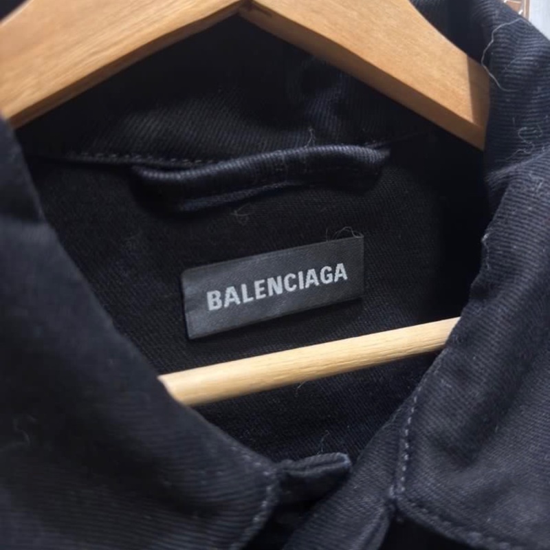 巴黎世家外套-3