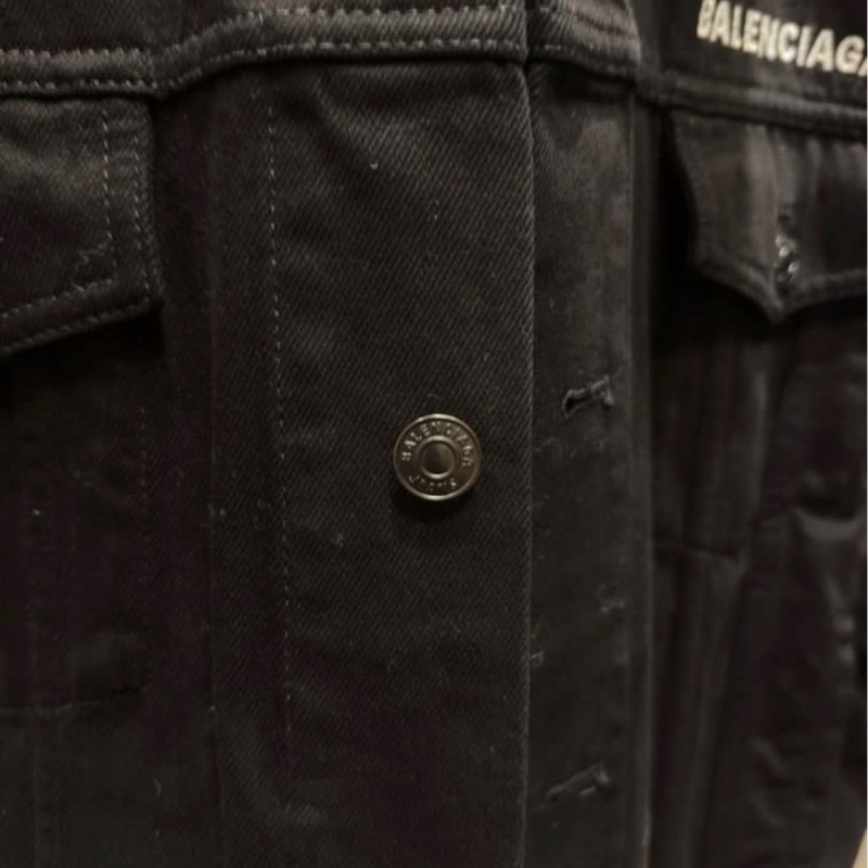 巴黎世家外套-7