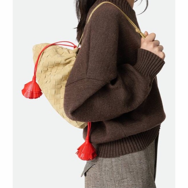 Bottega Veneta 女士 抽繩單肩包均碼碼19cm*8cm*33cm-2