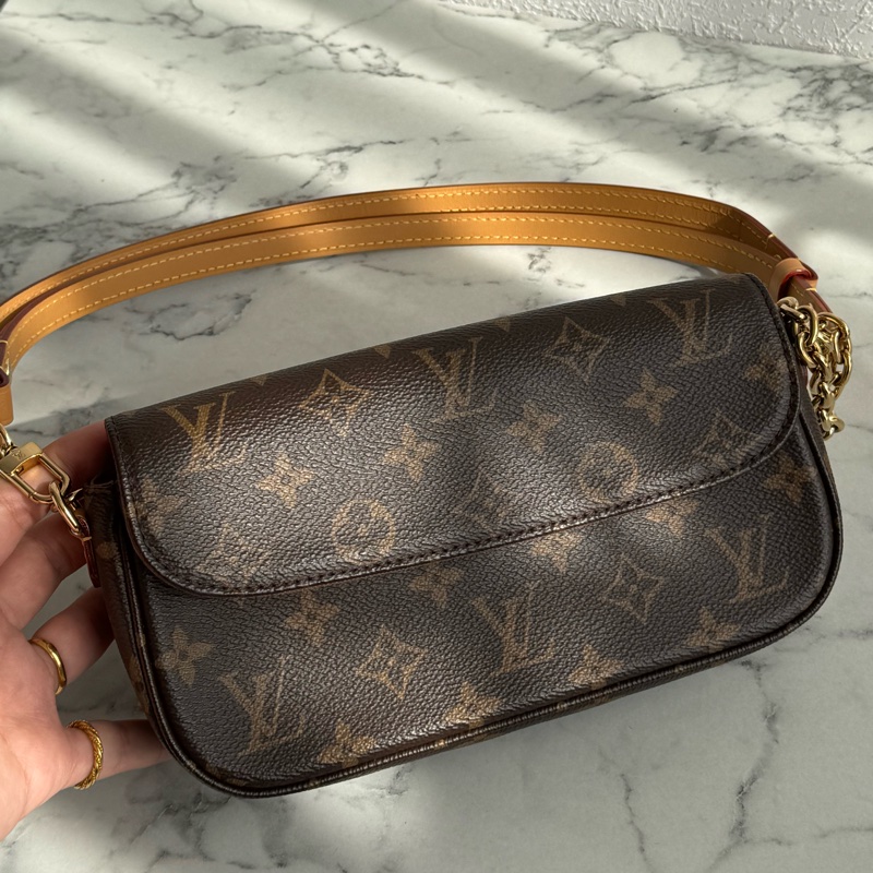 LV M81911花紋ivy兩用包 超好用✨-0
