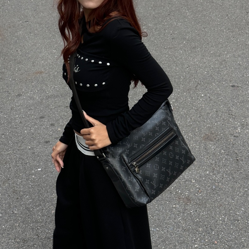 【新款黑武士🆒】 LV M44223 Odyssey 黑老花 斜背包（專櫃94,800）-23