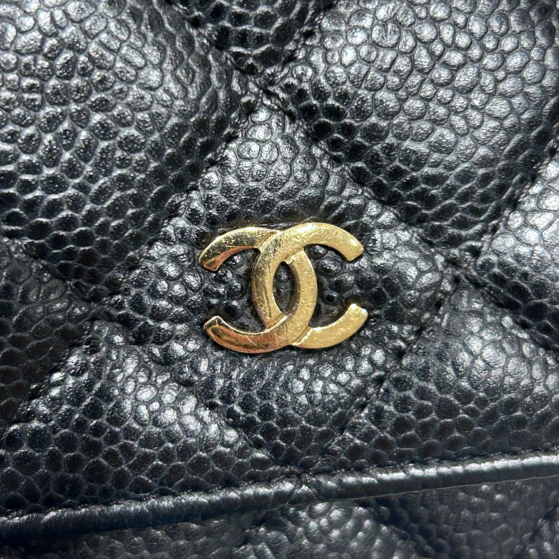 CHANEL 香奈兒 WOC翻蓋包 鍊帶肩背包 小牛皮 黑色 金扣-16