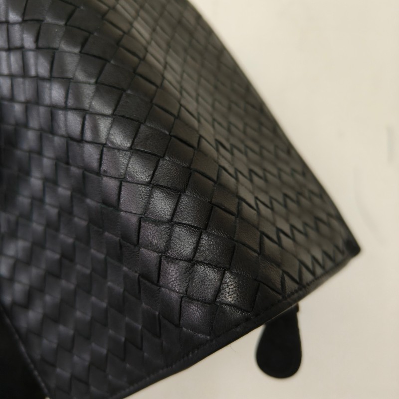 【🐴馬上下單最優惠】🧧限時降價至2/11（原$9800）㊣✨ Bottega Veneta ✨寶緹嘉（附盒子） BV 黑色 羊皮 經典 編織 釘釦 長夾 皮夾 錢包/二手皮夾/二手精品/保證正品🌳二手樹屋🌳-27