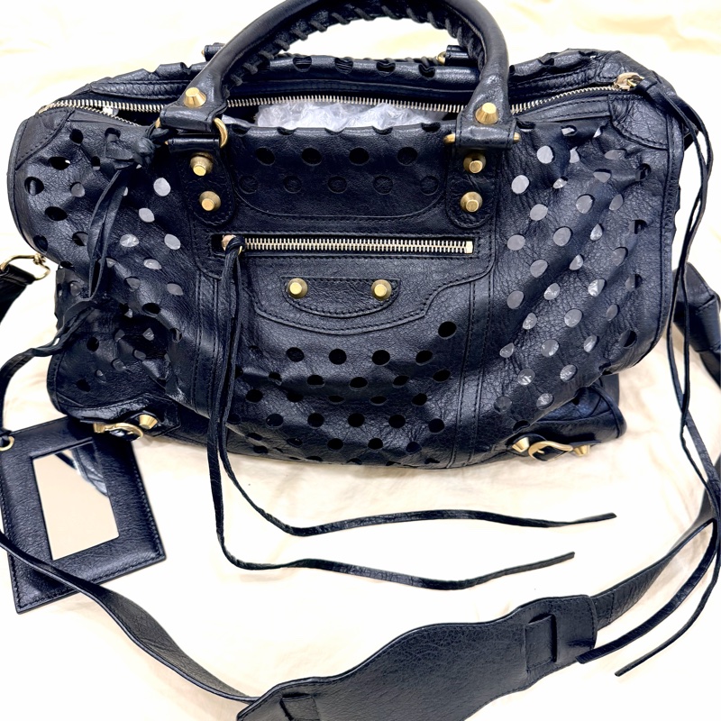 Balenciaga City 巴黎世家 黑色皮革 洞洞包 手提肩背包-0