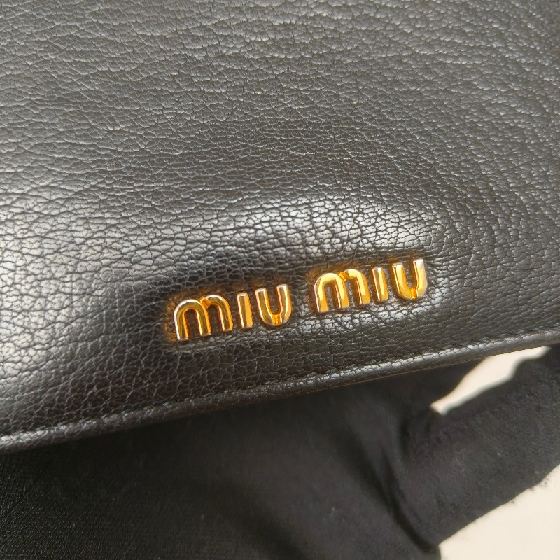 【🐴馬上下單最優惠】🧧限時降價至2/11（原$7800）【8成新】✨MIU MIU✨繆繆（附盒子）黑色 拼色 釘釦 短夾 皮夾 錢包/二手皮夾/二手精品/保證正品🌳二手樹屋🌳-14