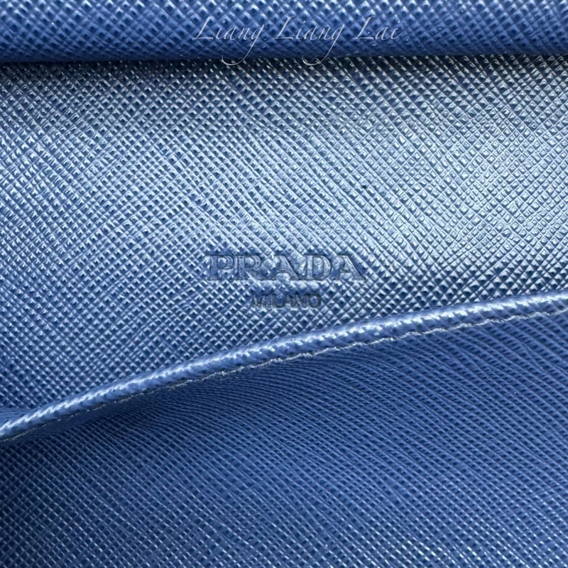 PRADA 經典Saffiano皮革商務型拉鍊深藍色長夾-2