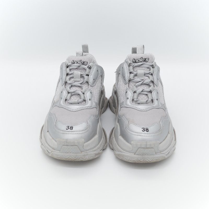 Balenciaga 巴黎世家 Triple S 銀色金屬色 復古老爹鞋 休閒鞋 EU38-1