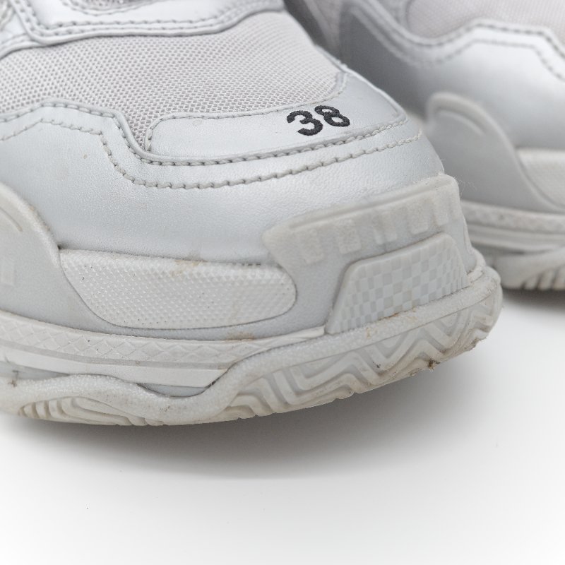 Balenciaga 巴黎世家 Triple S 銀色金屬色 復古老爹鞋 休閒鞋 EU38-7