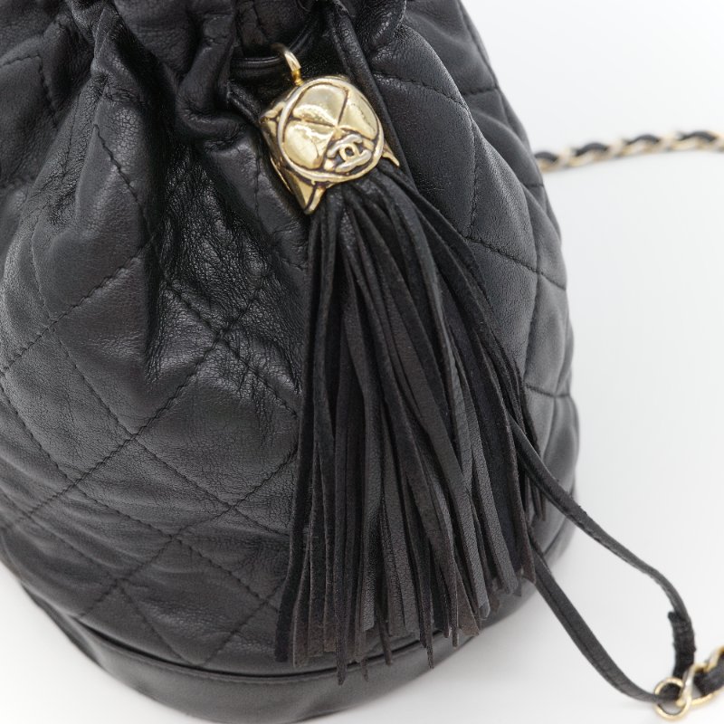 Chanel香奈兒 Vintage 黑色 羊皮菱格紋 流蘇 水桶包-6