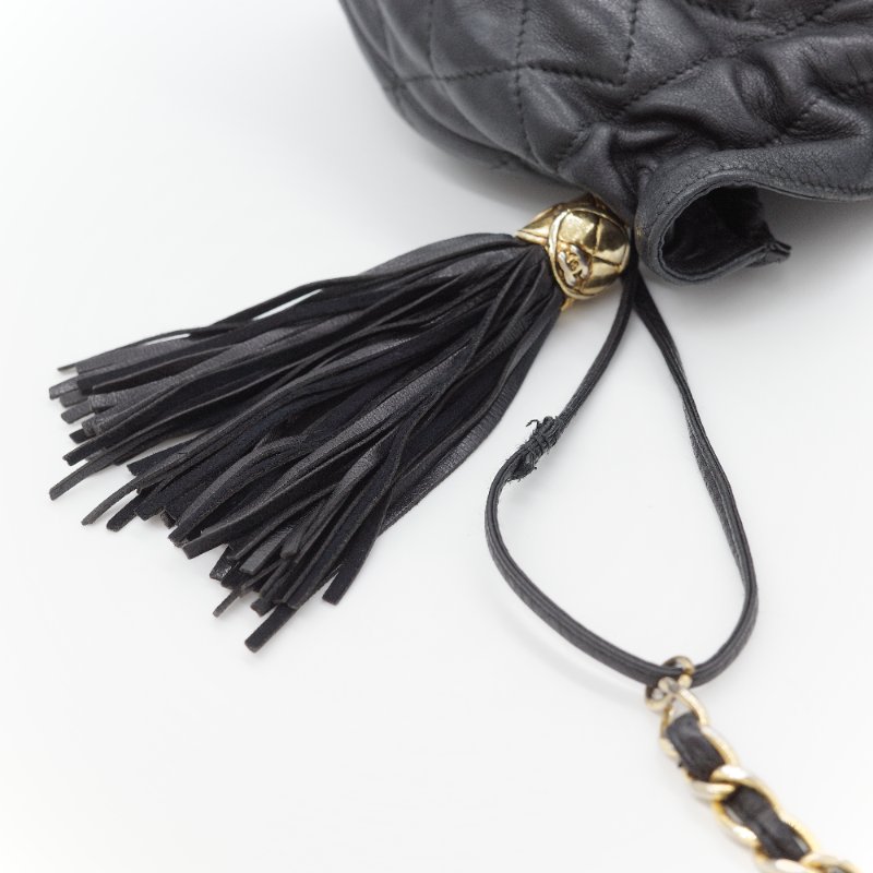 Chanel香奈兒 Vintage 黑色 羊皮菱格紋 流蘇 水桶包-11